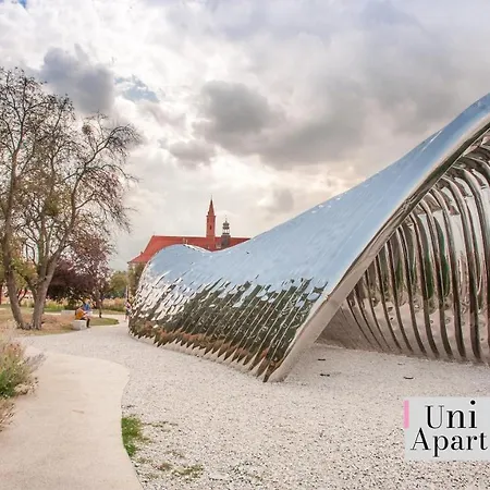 Uniapart Daire Wroclaw